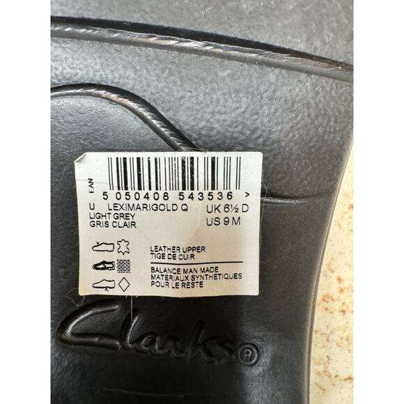 Clarks Collection 9M Light Gray Leather Lexi Marigold Sandals 2” Heel Buckle - Picture 10 of 11